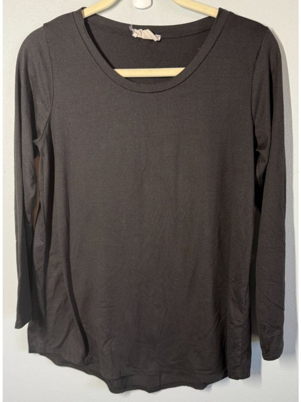 Womens Medium Black Long Sleeve Top Capsule Wardrobe Basic Everyday Super Soft